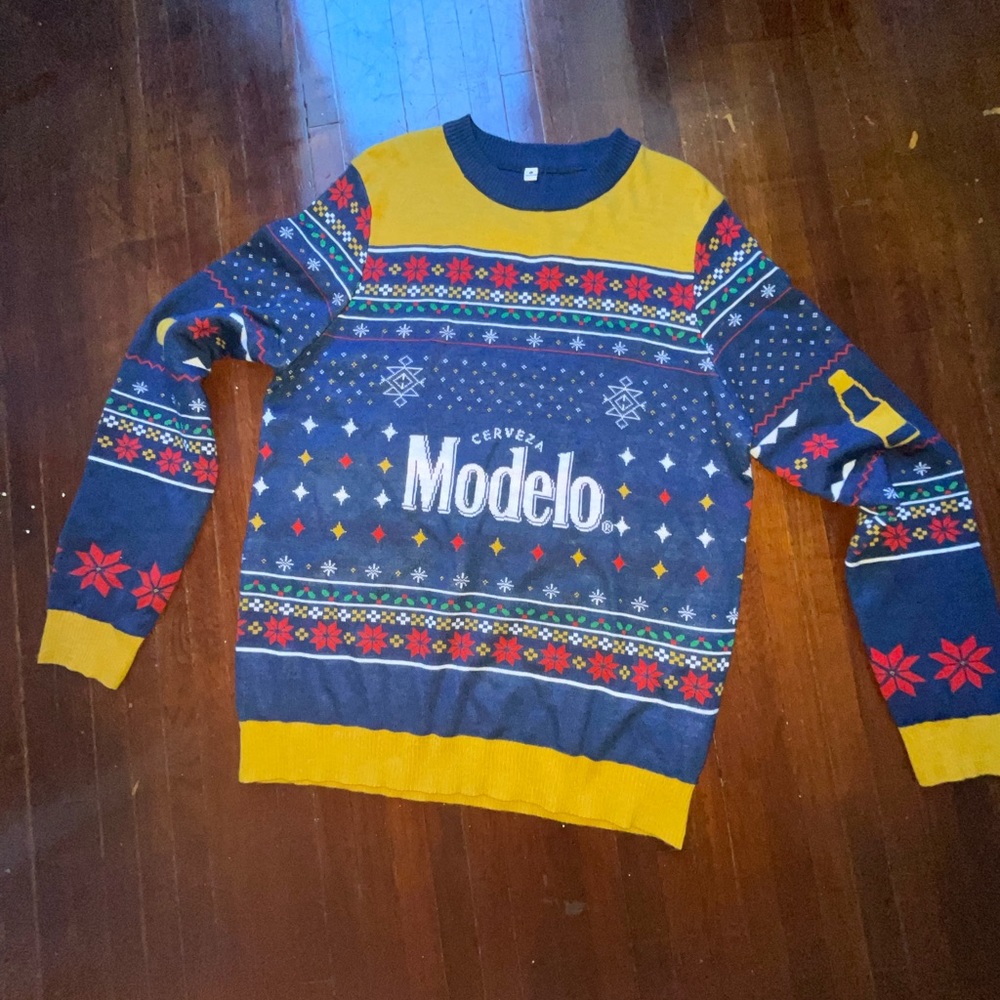 Men’s Modelo Christmas Sweater - M